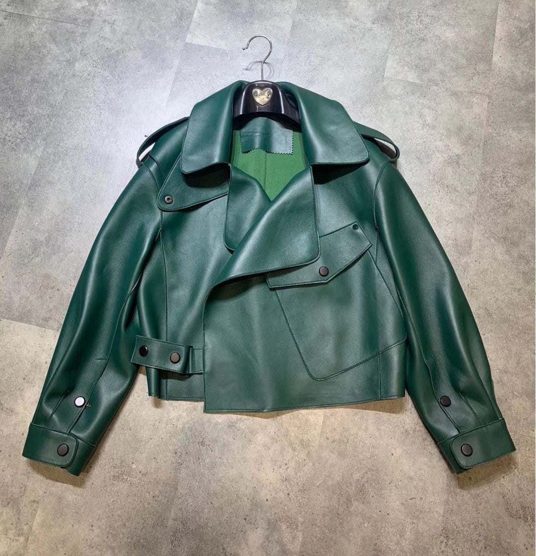 Nouvelle veste courte en cuir véritable pour femmes, coupe ample et décontractée.